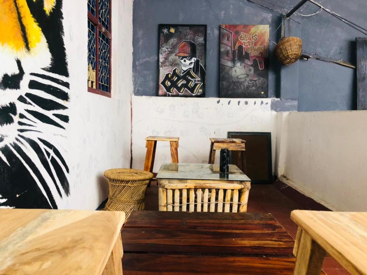 Gurukulam Hostel Puducherry Eksteriør billede