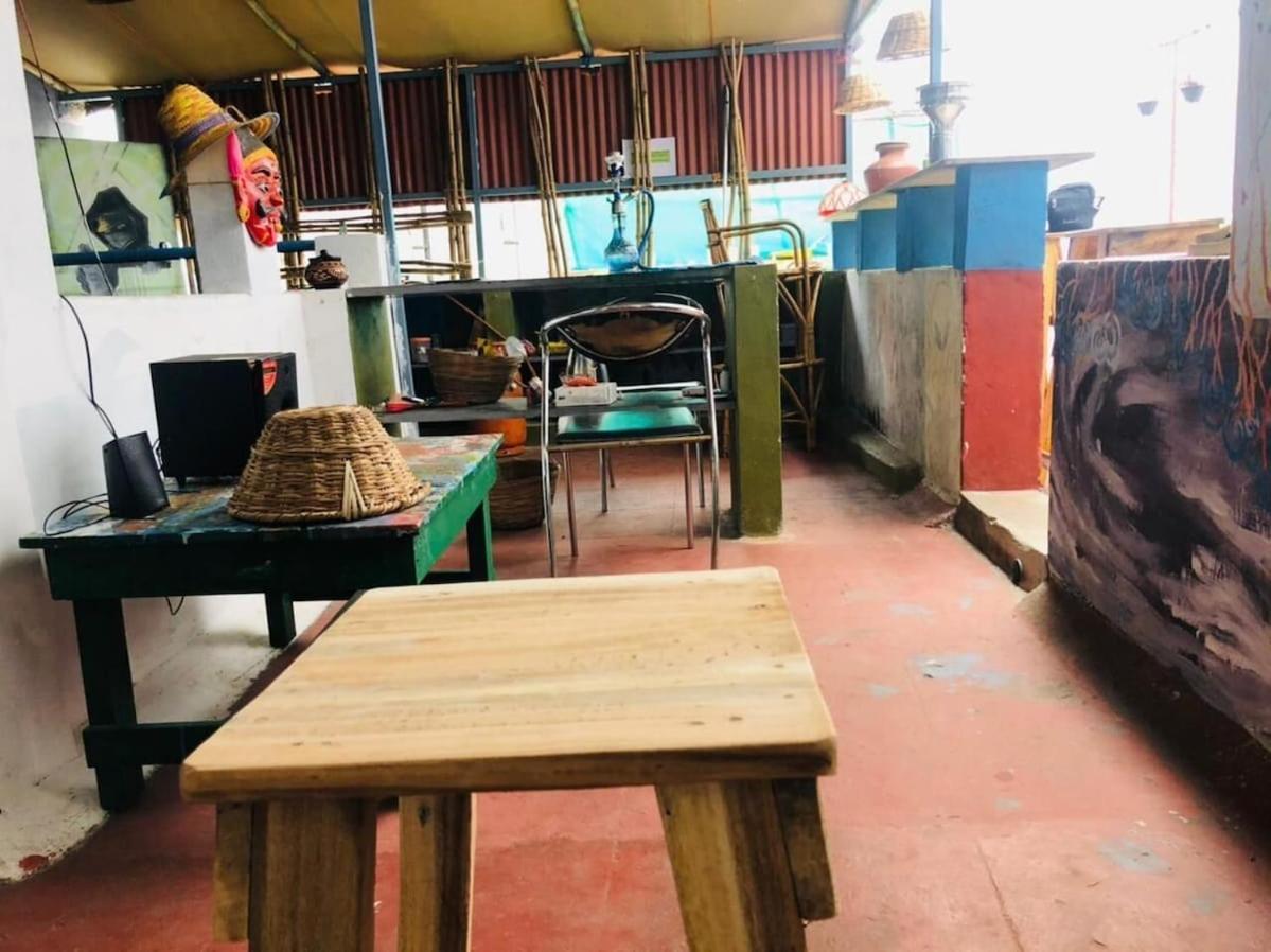 Gurukulam Hostel Puducherry Eksteriør billede