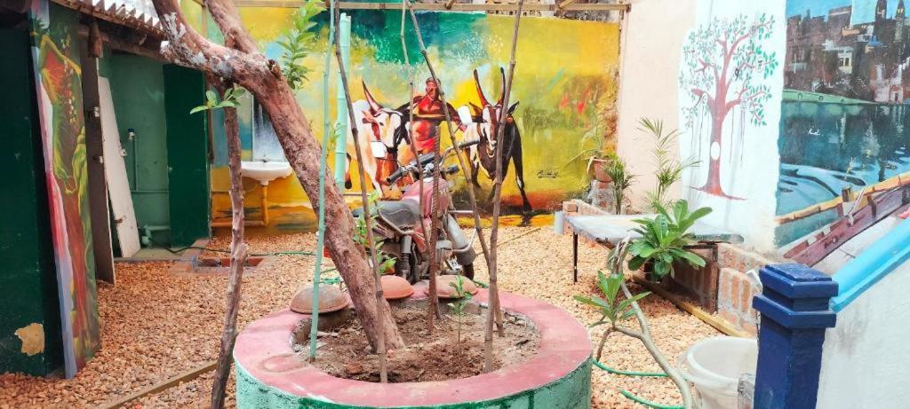Gurukulam Hostel Puducherry Eksteriør billede